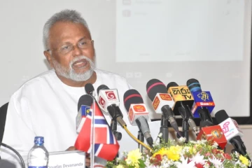 ஒரு சிலரின் கருத்துக்கள் தமிழ் மக்களுக்கு தேவையற்ற அசௌகரியங்களை ஏற்படுத்தும் : டக்ளஸ் தேவானந்தா