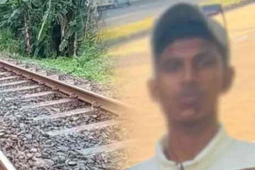 ரயிலில் மோதி பாடசாலை மாணவன் பரிதாபமாக பலி