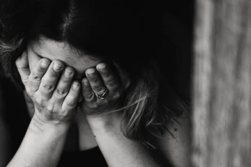 மாத்திரைகளை உட்கொண்ட நிலையில் வைத்தியசாலையில் அனுமதிக்கப்பட்டுள்ள இளம் குடும்பப் பெண்