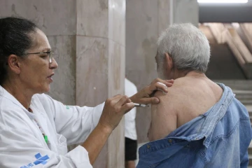 பிரேசிலில் மக்கள் அனைவருக்கும் டெங்கு தடுப்பூசி!