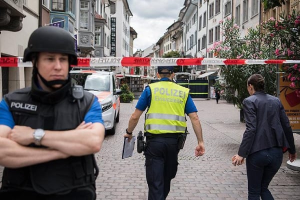 சுவிஸில் இலங்கை தமிழ் பெண்ணை கொடூரமாக கொலை செய்த கணவன், சகோதரன் - நீதிமன்றம் விதித்த தண்டனை | Sri Lankan Tamil Women Killed In Swiss சுவிஸில் இலங்கை தமிழ் பெண்ணை கொடூரமாக கொலை செய்த கணவன், சகோதரன் - நீதிமன்றம் விதித்த தண்டனை | Sri Lankan Tamil Women Killed In Swiss