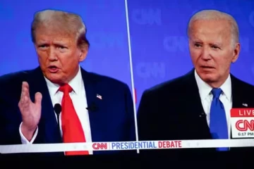 டிரம்ப்பிடம் திணறிய பைடன் : அதிர்ச்சியில் ஆதரவாளர்கள்