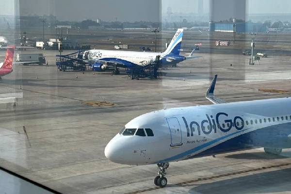ஒவ்வொரு மாதமும் நான்கு புதிய விமானங்கள்... 1000 விமானிகளைப் பணியமர்த்தும் இந்திய நிறுவனம் | Indigo To Recruit En Masse ஒவ்வொரு மாதமும் நான்கு புதிய விமானங்கள்... 1000 விமானிகளைப் பணியமர்த்தும் இந்திய நிறுவனம் | Indigo To Recruit En Masse