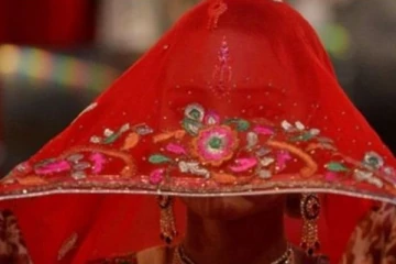 பப்ஜியில் பழக்கம்; கணவனை விட்டுவிட்டு இளைஞருடன் சென்ற பாகிஸ்தான் பெண் - 5 குழந்தைகள் நிலை?