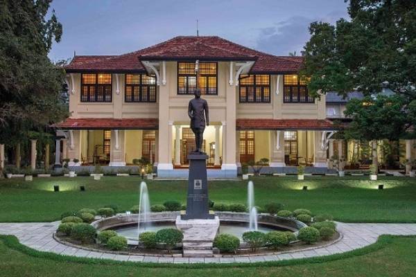 பரிதாபமாக பலியான கொத்தலாவல பல்கலை மாணவி | Kdu Student Dies After Bathroom Fall In Kandy