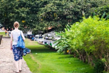 இலங்கையில் வெளிநாட்டு பெண்ணை துன்புறுத்திய கணவர் - பொலிஸ் நிலையம் சென்ற மனைவி