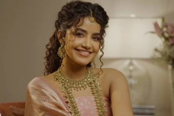 இரவு பெற்றோர்களுக்கு தெரியாமல் நான் அதை செய்வேன்... அனுபமா ஓபன் டாக்