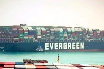 சூயஸ் கால்வாயை முடக்கிய எவர்கிவன்: ரூ.7,000 கோடி நஷ்டஈடு கேட்கும் எகிப்து!