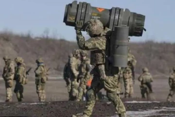 அதி பயங்கரமான ஆயுதங்களை உக்ரைனுக்கு வழங்கும் பிரபல நாடு! ரஷ்யாவிற்கு எச்சரிக்கை