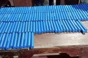 பேருந்தை சோதனையிட்ட கடற்படையினர்... வெடிபொருட்களுடன் சிக்கிய மன்னாரை சேர்ந்த நபர்!