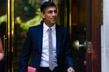 பிரித்தானிய பிரதமர் பதவிக்கான தேர்தலில் முதலிடம் பிடித்துள்ள ரிஷி சுனக்