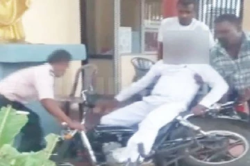 பிரபல பாடசாலையில் பிரதி அதிபரின் முகம் சுழிக்கவைக்கும் செயல்!