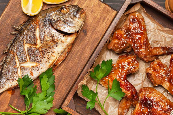 மீன் மற்றும் சிக்கன் இவற்றில் எது ஆரோக்கியம்? அசைவ பிரியர்களே தெரிஞ்சிக்கோங்க | Chicken Vs Fish Which More Benefits Our Health மீன் மற்றும் சிக்கன் இவற்றில் எது ஆரோக்கியம்? அசைவ பிரியர்களே தெரிஞ்சிக்கோங்க | Chicken Vs Fish Which More Benefits Our Health