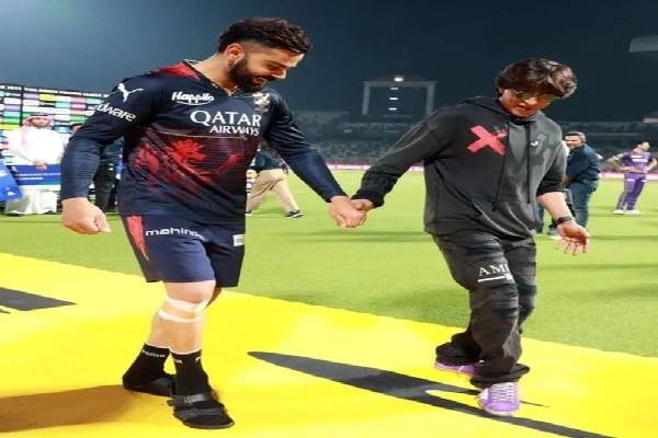 சமூக வலைத்தளங்களில் வைரலாகும் விராட் கோலி - ஷாருக்கான் நடனம்! | Virat Kohli Shah Rukh Khan Dance Ipl 2023 Live