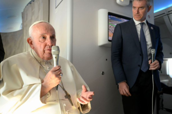 பெண் உறுப்பு சிதைப்பு கொடூர குற்றம் - ஆதங்கம் தெரிவித்த போப் பிரான்சிஸ்! | Pope Female Genital Mutilation Crime Must Stop