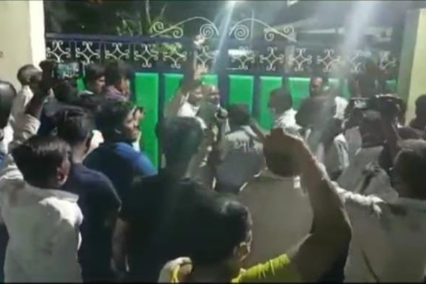 14 மணி நேரம்... 26 இடங்களில் சோதனை... வசமாக சிக்கிய எம்.ஆர்.விஜயபாஸ்கர் | Dvac Raids 21 Properties Of Mrvijayabaskar