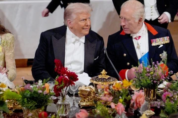 மன்னர் சார்லஸ் மற்றும் ராணிக்கு விருந்து பரிமாறிய டிரம்ப் ; என்னனென்ன உணவுகள் தெரியுமா!