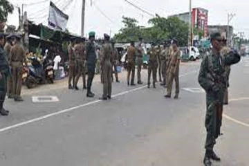 கிளிநொச்சியில் இராணுவம், பொலிஸ் திடீர் சுற்றி வளைப்பு