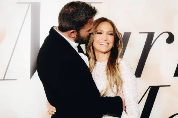 20 ஆண்டுகளுக்கு முந்தைய காதல்.. 52 வயதில் மீண்டும் ஜோடி சேர்ந்த பிரபல நடிகை! குவியும் வாழ்த்துக்கள்