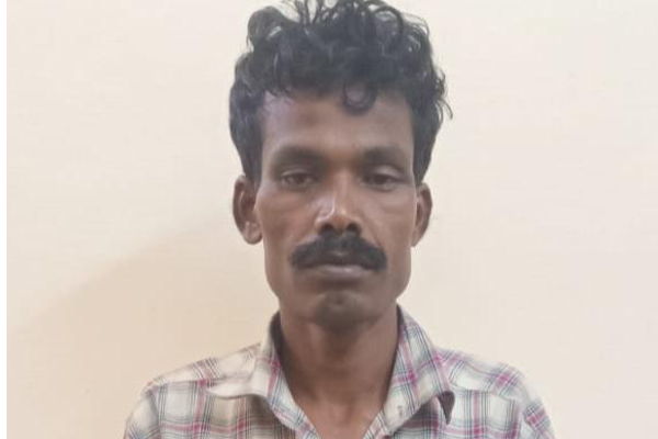 4ம் வகுப்பு சிறுமிக்கு பாலியல் தொல்லை கொடுத்தவரை வெளுத்து வாங்கிய மக்கள் - பரபரப்பு சம்பவம் - தமிழ்நாடு