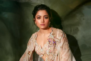 அவருக்கு நான் அம்மா மாதிரி.. யாரை சொல்கிறார் ராஷ்மிகா?