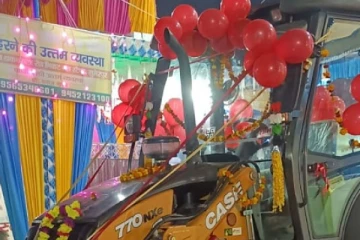 மருமகனுக்கு புல்டோசரை திருமண பரிசாக கொடுத்த தந்தை : உத்தர பிரதேசத்தில் நூதனம்