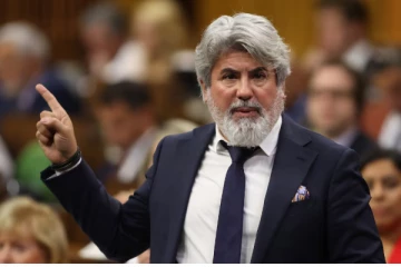 க்யூபெக் லிபரல் கட்சி தலைவர் பாப்லோ ரொட்ரிகஸ் பதவி விலகல்