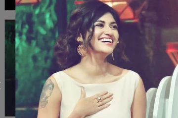 எலும்பும் தோலுமாக மாறிய ஓவியா! இவருக்கு என்ன ஆனது ? உச்சகட்ட அதிர்ச்சியில் பதறும்  ரசிகர்கள்