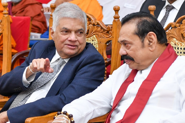 ராஜபக்சக்கள் வழங்கிய கதிரையில்தான் ரணில் அமர்ந்துள்ளார்; நாமல் காட்டம் | Ranil Is Sitting On The Throne Given By Rajapaksas