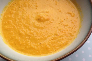 இரத்தத்தில் இருக்கும் கொழுப்பை குறைக்க உதவும் சூப்... நொடியில் செய்யலாம்!