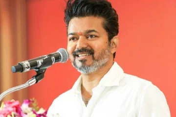 நீட்டை பற்றி விஜய் பேசியதில் உடன்பாடில்லை! விருது வாங்கிய மாணவியின் தாய் பேச்சு