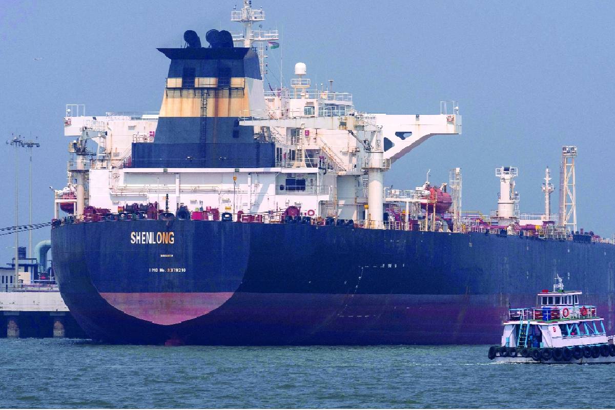 ஹோர்முஸ் நீரிணையில் நட்பு நாடுகளின் கப்பல்களுக்கு அனுமதி : ஈரான் அறிவிப்பு | Friendly Ships Allowed In The Strait Of Hormuz