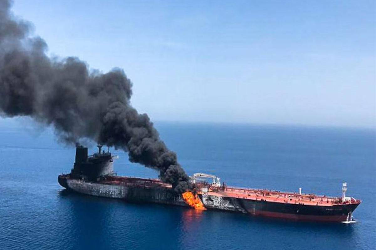 ஈரான் போரில் இந்தியர் ஒருவர் உயிரிழப்பு - பின்னணி என்ன? | Indian Dies In Iran Hit Oil Tanker In Oman