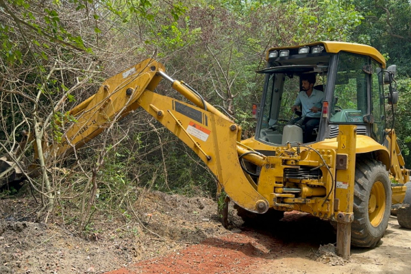 60 வருடங்களாக பராமரிப்பு இன்றி இருந்த குளம் ; யாழ். நகராட்சி மன்றத்தின் சேவை | Pond Been Left Without Maintenance For 60 Years