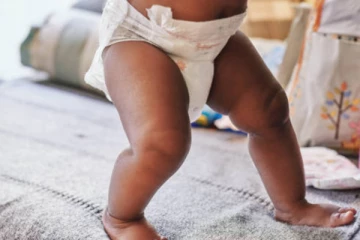 இரண்டரை வயது குழந்தை ஆற்றில் விழுந்து உயிரிழப்பு