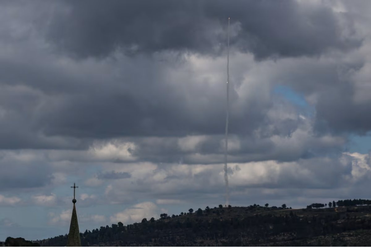 ஈரான் மீதான தாக்குதல் பாரதூர விளைவுகளை ஏற்படுத்தும் - ரஷ்யா | Russian Official Calls Us Israeli Attacks On Iran