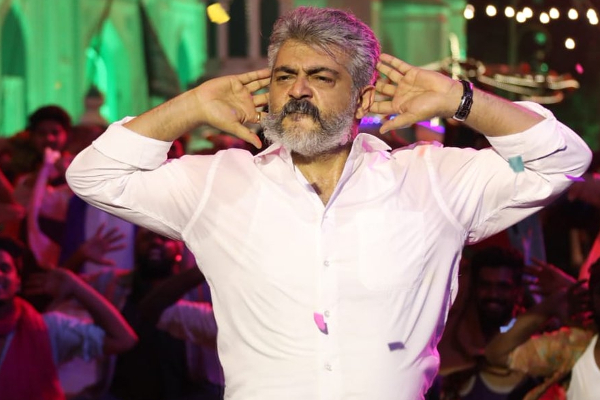 மேடையில் நடனம் ஆடி அசத்திய நடிகர் அஜித்.. இதுவரை பலரும் பார்த்திராத வீடியோ