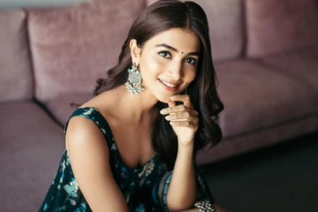 பூஜா ஹெக்டேவின் அழகிய லேட்டஸ்ட் போட்டோஷூட்