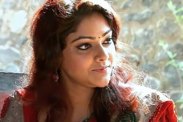 படத்தில் தான் டார்ச்சர்! இங்கேயும் கமல் பட நடிகை அபிராமியை விடவில்லையா?