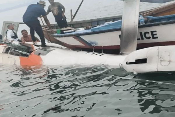 அந்தமானில் ஹெலிக்கொப்டர் கடலில் வீழ்ந்து விபத்து | Helicopter Crashes Into Sea In Andaman அந்தமானில் ஹெலிக்கொப்டர் கடலில் வீழ்ந்து விபத்து | Helicopter Crashes Into Sea In Andaman