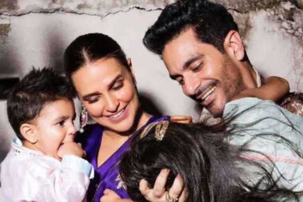 மிஸ் இந்தியா அழகிக்கு ஆசைப்பட்ட நடிகர்..உனக்கு எங்க பொண்ணு கேக்குதான்னு நடிகையின் பெற்றோர்.. | Neha Dhupias Parents Questioned Angad Bedi