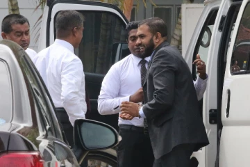 தனக்கு கிடைத்த நிலுவை சம்பளத் தொகையை சுகாதார அமைச்சுக்கு கொடுத்த வைத்தியர் ஷாபி