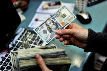 இந்த ஆண்டின் முதல் ஐந்து மாதங்களில் அந்நியச் செலாவணி பணம் அனுப்புவதில் வீழ்ச்சி