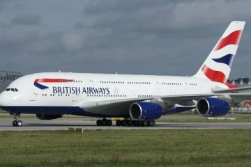 நடுவானில் திடீர் சம்பவம்; அவசரமாக தரையிறங்கிய விமானம் - 700 பயணிகள் அவதி