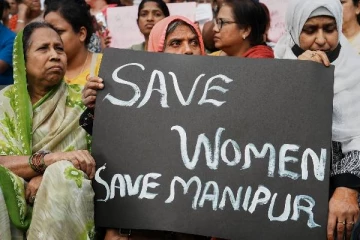 மணிப்பூரில் தொடரும் அராஜகம்... பணியிடத்தில் மறைந்திருந்த இரு பெண்களுக்கு நேர்ந்த கொடூரம்