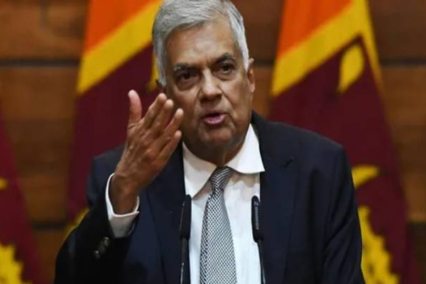 தம்மிக்கவின் அமைச்சர் பதவியில் உடனடியாக பறிக்கவேண்டும்! ரணில் | Dammika Ministerial Position Taken Away Ranil