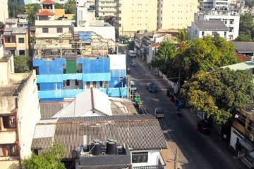 ஆபத்தான பகுதியாக மாறியுள்ள வெள்ளவத்தை! - தனிமைப்படுத்தப்பட்ட பெரகும்பா குடியிருப்பு