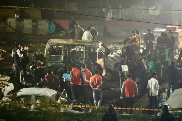 ஒரே நேரத்தில் 4 நகரங்கள் டார்கெட் - கார் குண்டு வெடிப்பில் பகீர் தகவல் | Turkey 4 Cities Targeted Bomb Blast Delhi ஒரே நேரத்தில் 4 நகரங்கள் டார்கெட் - கார் குண்டு வெடிப்பில் பகீர் தகவல் | Turkey 4 Cities Targeted Bomb Blast Delhi