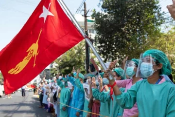 மியான்மரில் மருத்துவப் பணியாளர்கள் மீது ராணுவம் தாக்குதல்