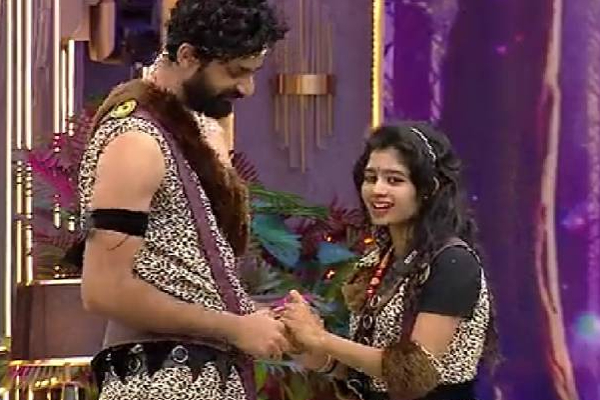 பிக்பாஸ் வீட்டில் இலங்கைப் பெண் ஜனனியிடம் சரணடைந்த போட்டியாளர்! | Ram Surrendered Sri Lanka Woman Janany Bigg Boss